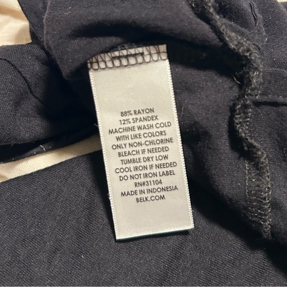 USA sleeveless, Kim Rogers, slit sides at bottom, set of 2 shirts - Picture 4 of 5